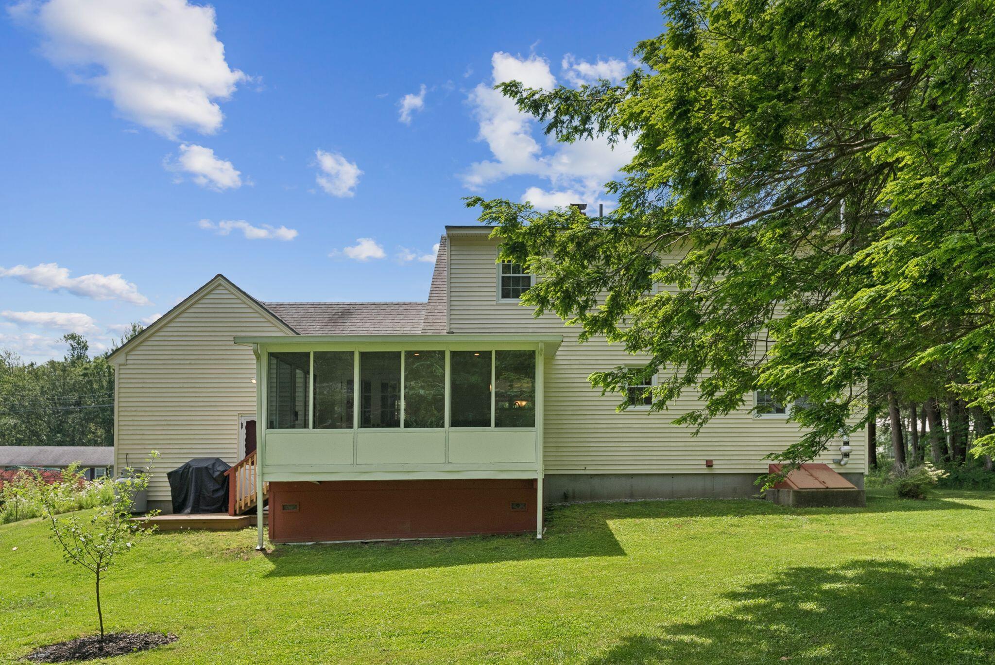 21 Arrowhead Drive Brunswick ME 04011