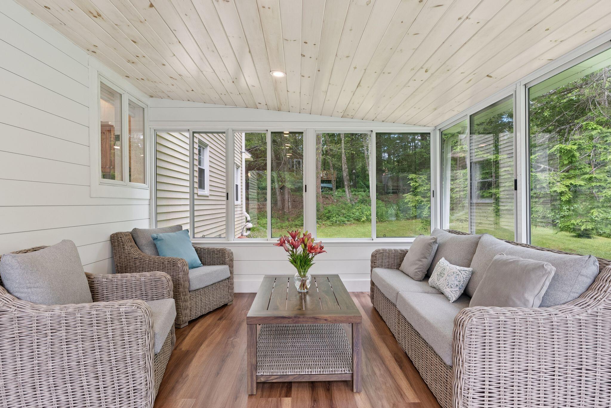 21 Arrowhead Drive Brunswick ME 04011