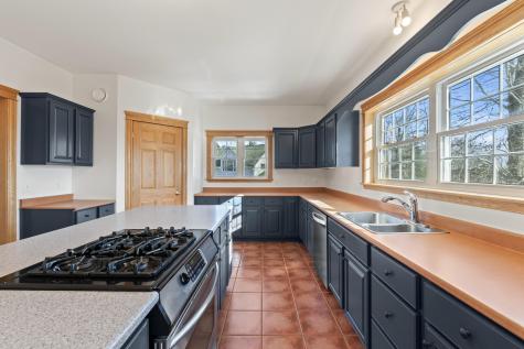 369 River Road Richmond ME 04357