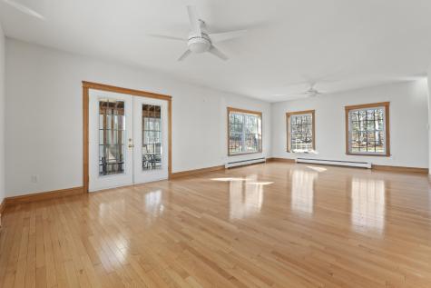 369 River Road Richmond ME 04357