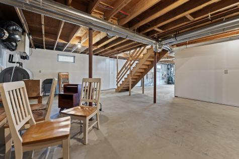 369 River Road Richmond ME 04357