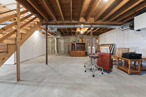 369 River Road Richmond ME 04357