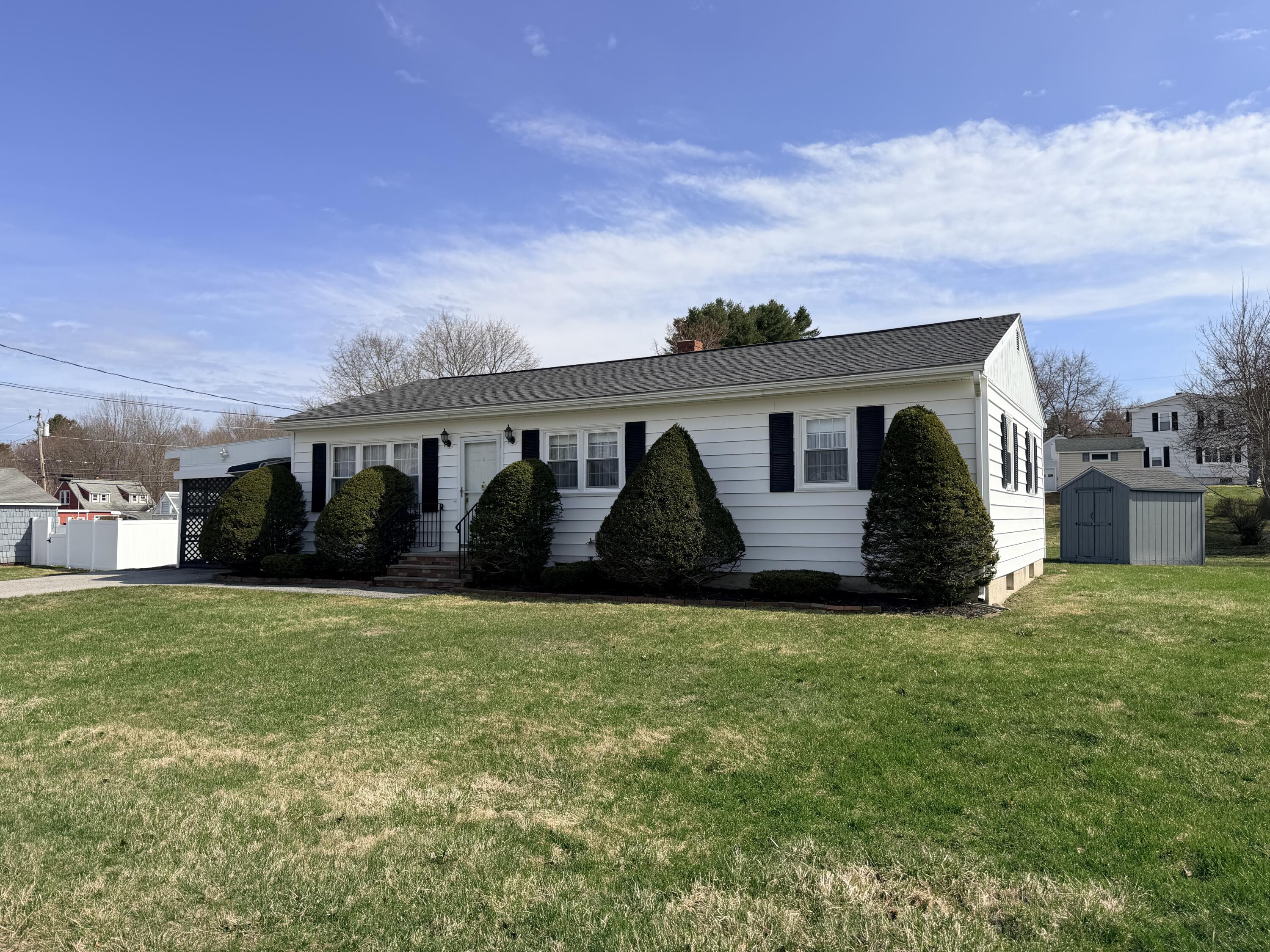 12 Dee Street Auburn ME 04210