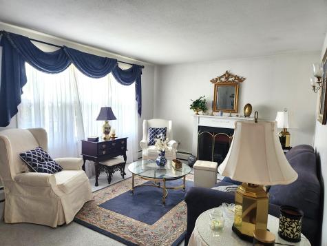 12 Dee Street Auburn ME 04210