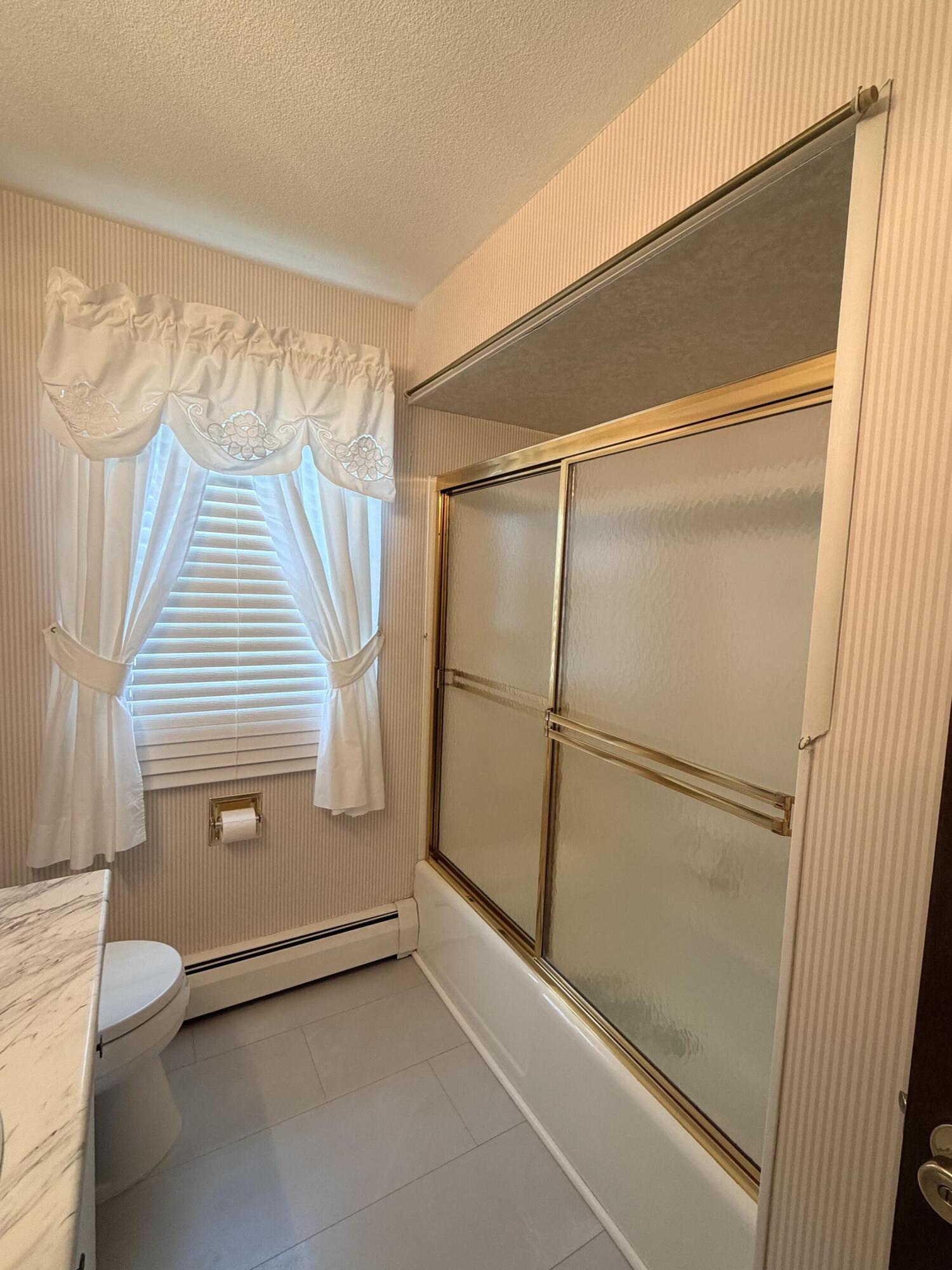 12 Dee Street Auburn ME 04210