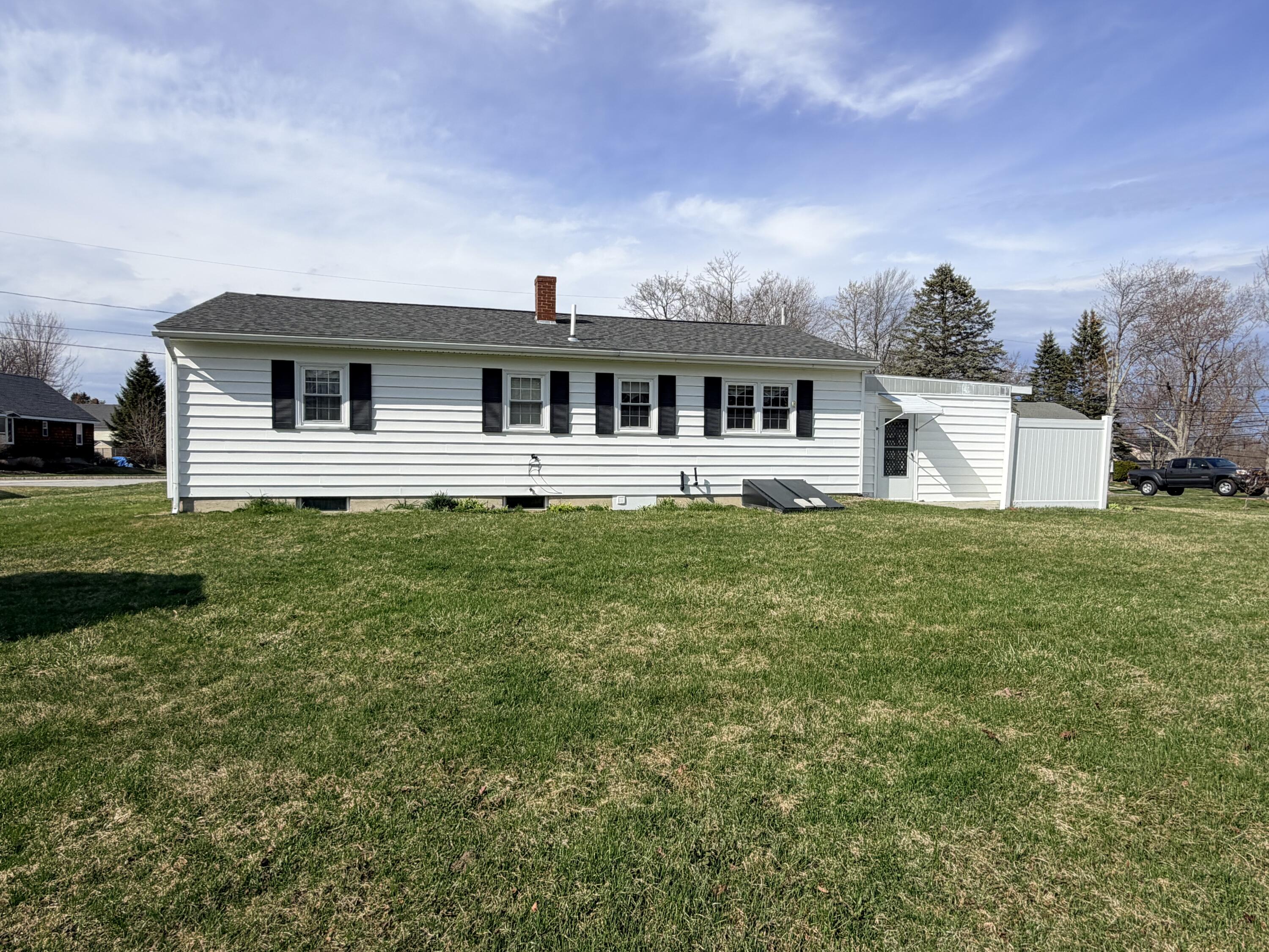 12 Dee Street Auburn ME 04210