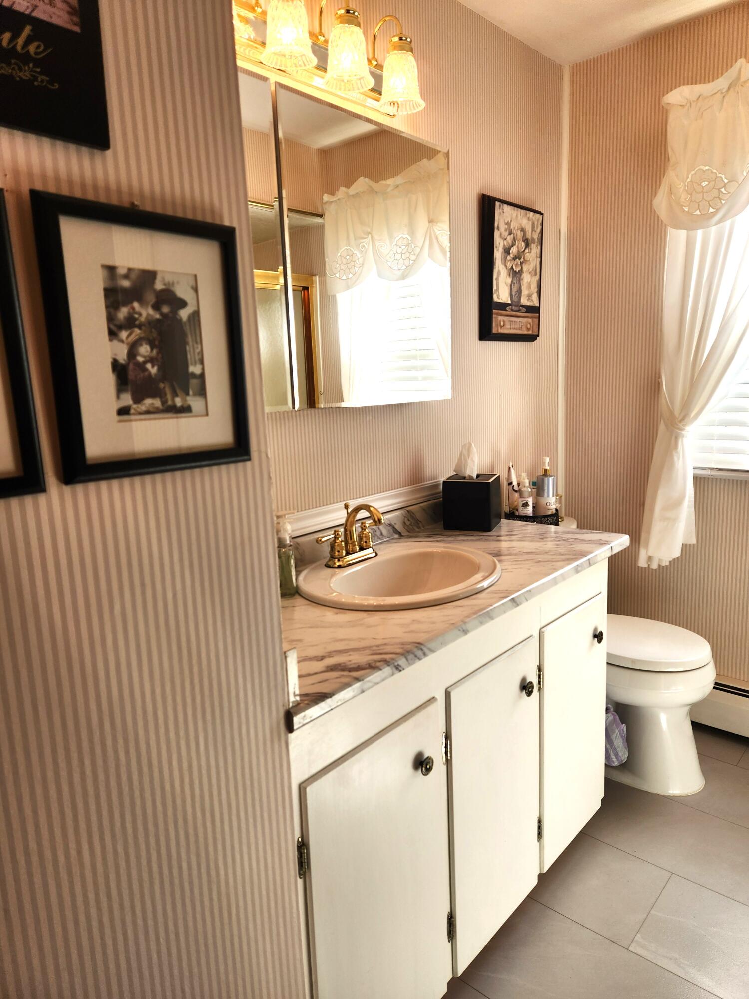 12 Dee Street Auburn ME 04210