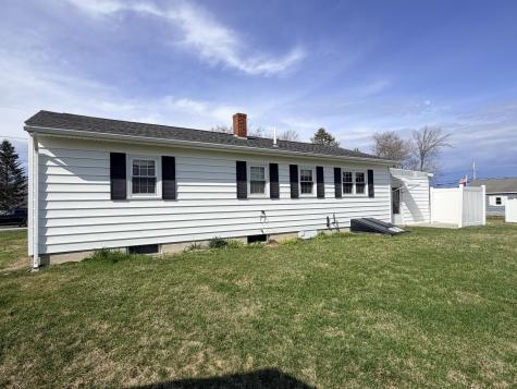 12 Dee Street Auburn ME 04210