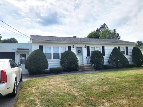12 Dee Street Auburn ME 04210