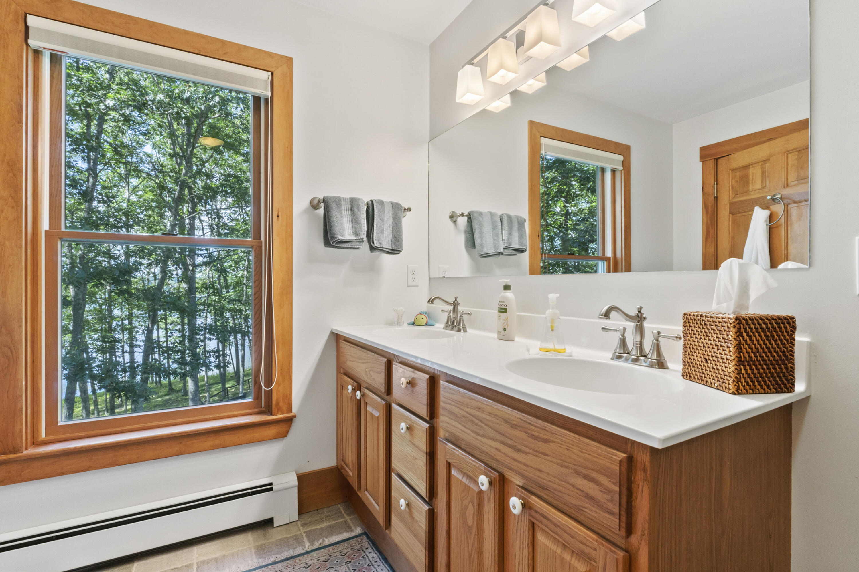 1515 Old Augusta Road Waldoboro ME 04572