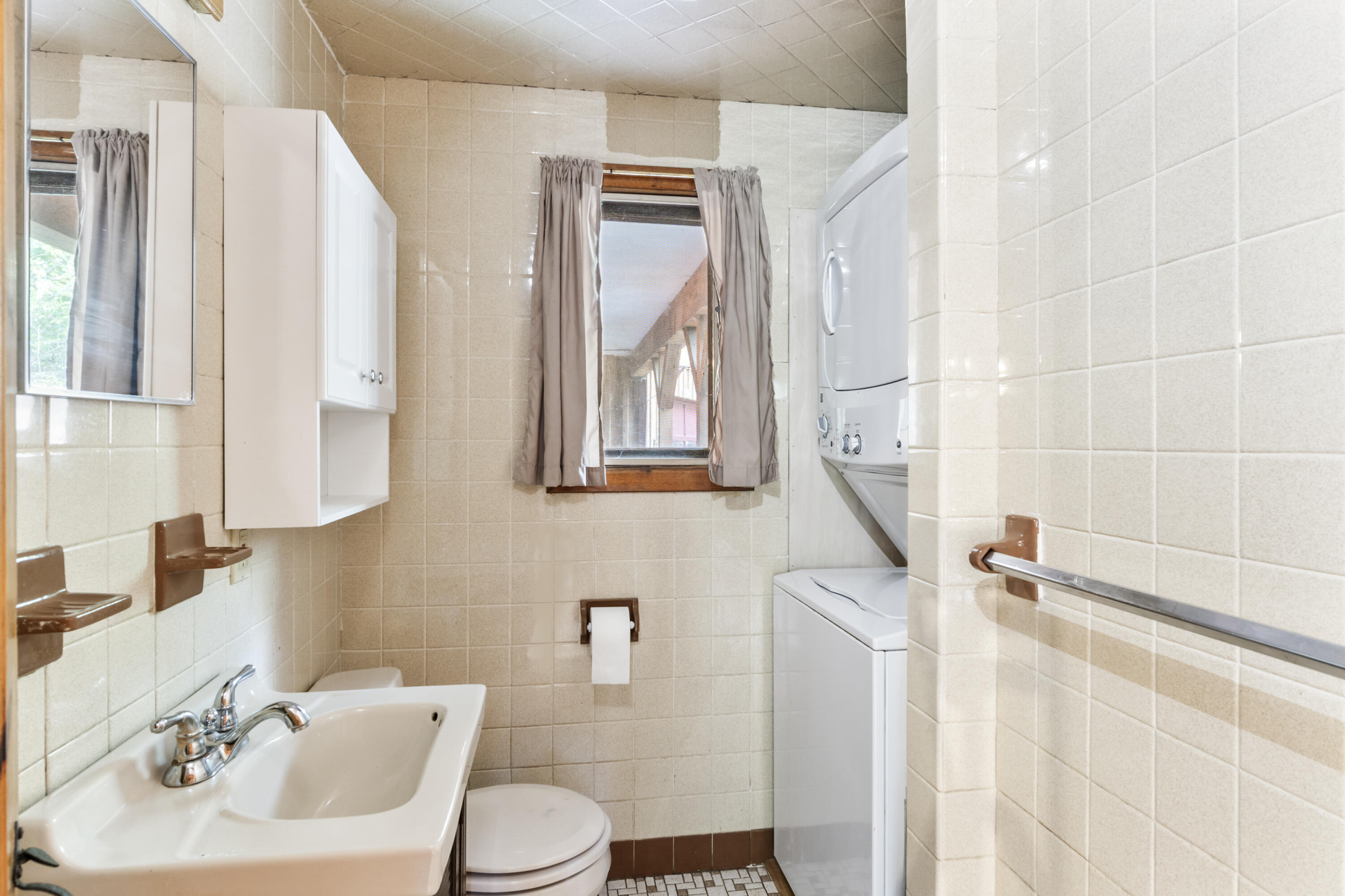 9 Intervale Road York ME 03902