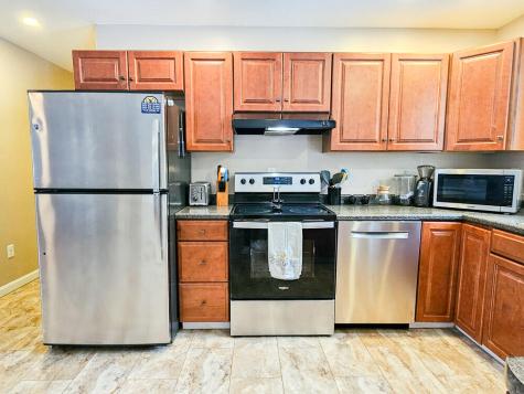 23 Paradise Row Lebanon ME 04027