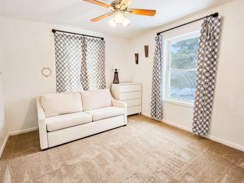 23 Paradise Row Lebanon ME 04027