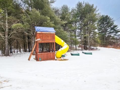 23 Paradise Row Lebanon ME 04027