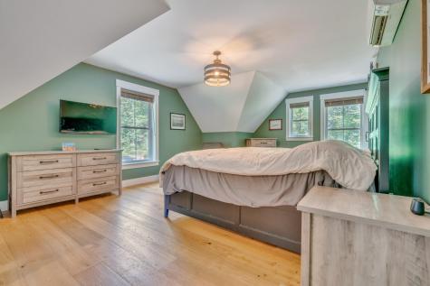 51 Tenny Hill Road Raymond ME 04071