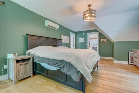 51 Tenny Hill Road Raymond ME 04071