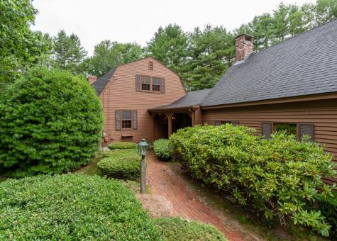 35 Winnocks Neck Road Scarborough ME 04074