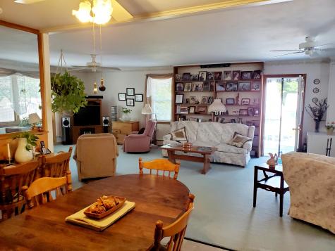 7 Roy Avenue Auburn ME 04210