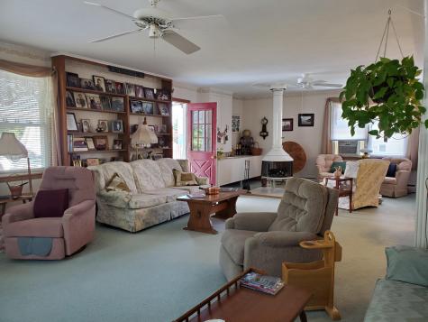 7 Roy Avenue Auburn ME 04210