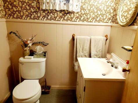 7 Roy Avenue Auburn ME 04210