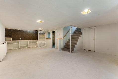 44 Sixth Street Auburn ME 04210