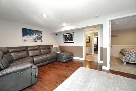 71 Hickory Hill Lane Oxford ME 04270