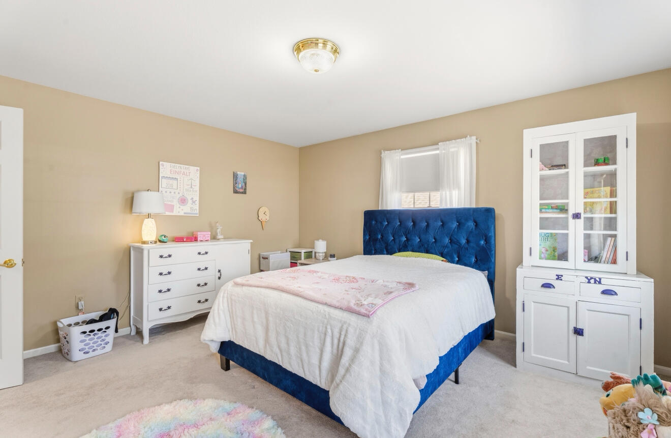 1005 Buck Hill Drive Veazie ME 04401