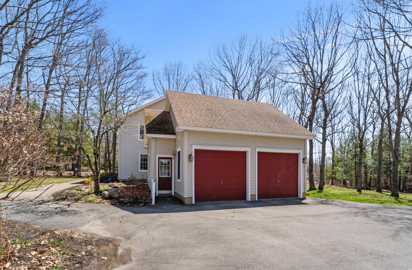 1005 Buck Hill Drive Veazie ME 04401