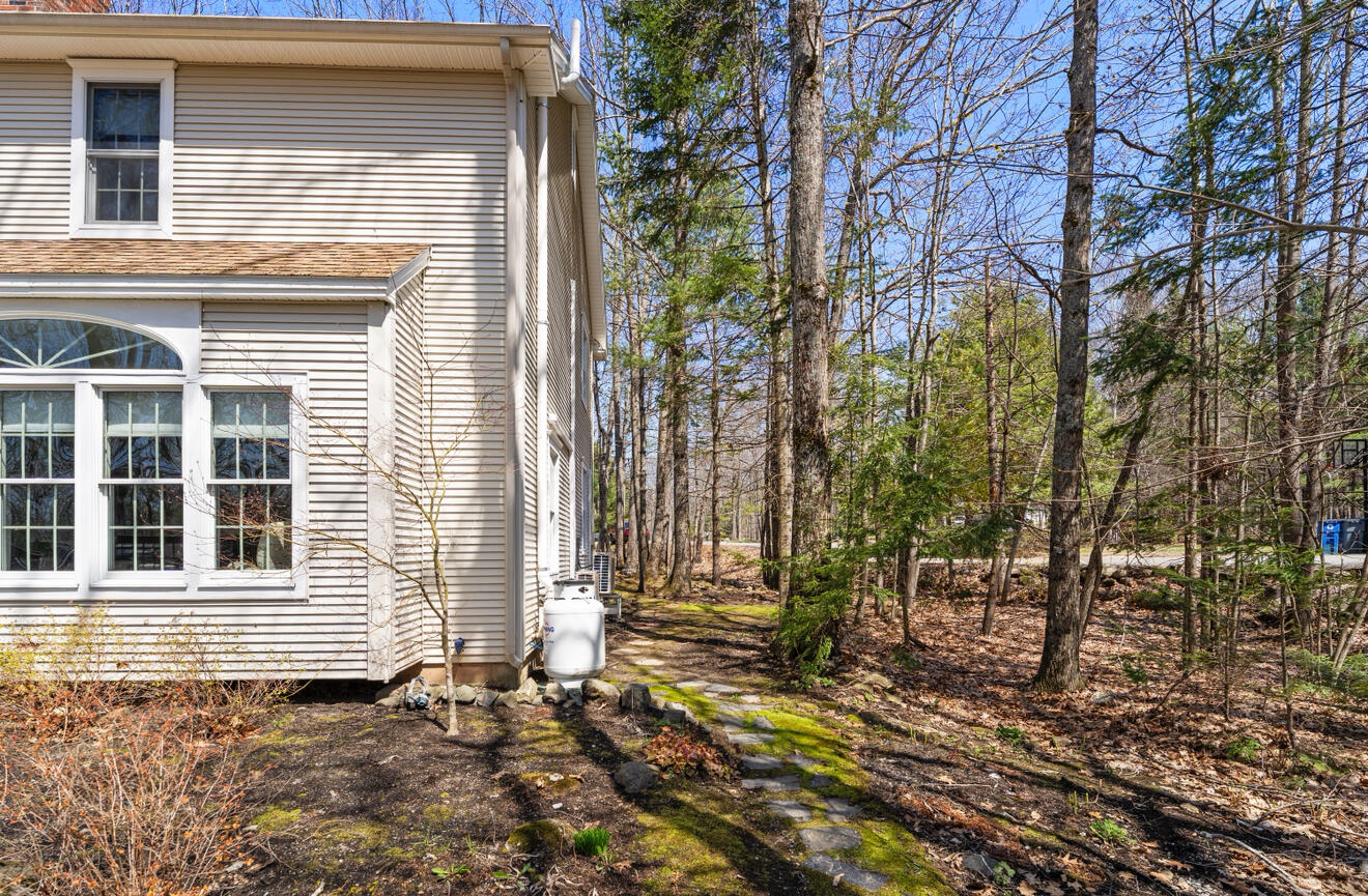 1005 Buck Hill Drive Veazie ME 04401