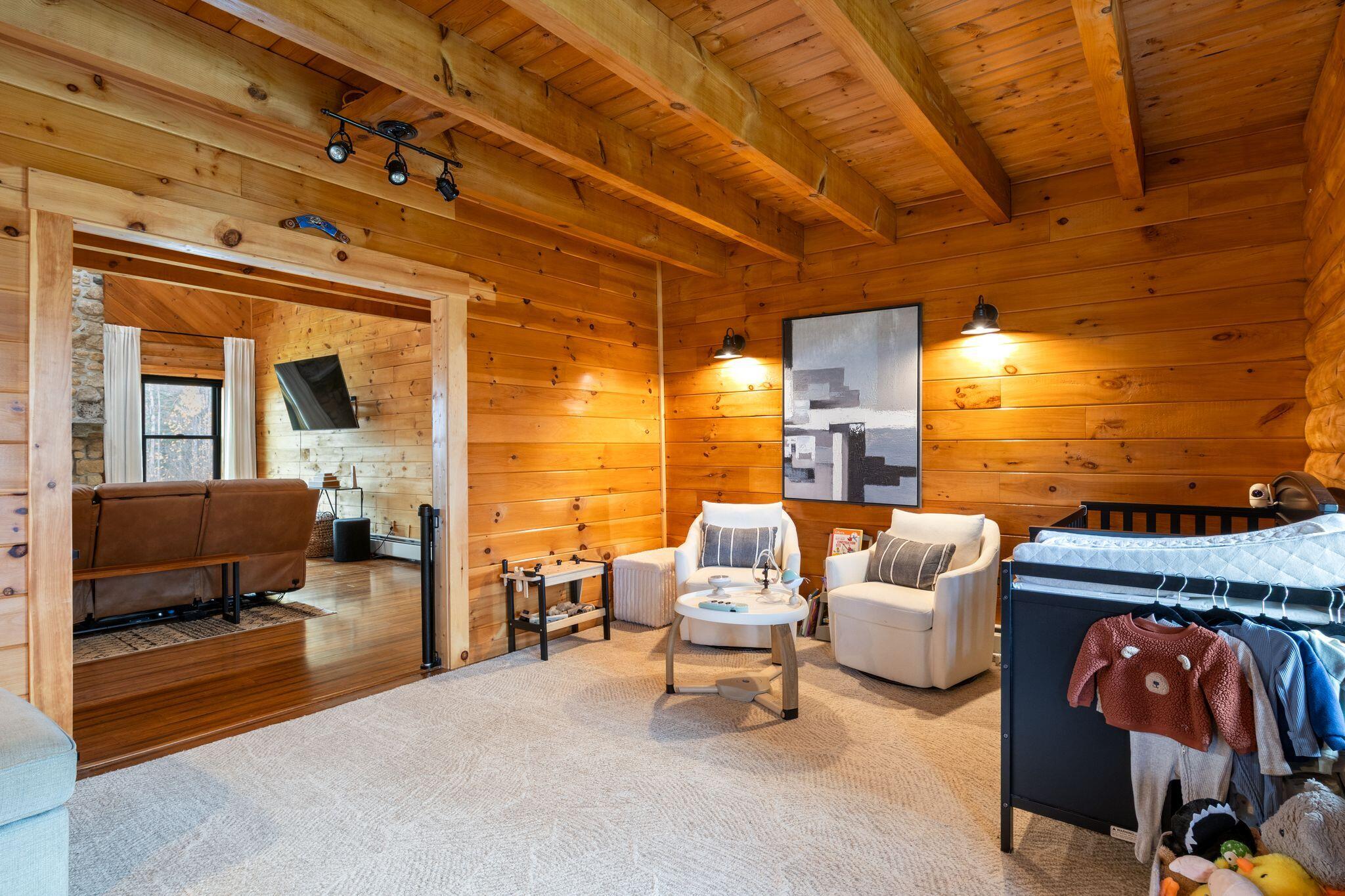 24 Suckerville Road Raymond ME 04071