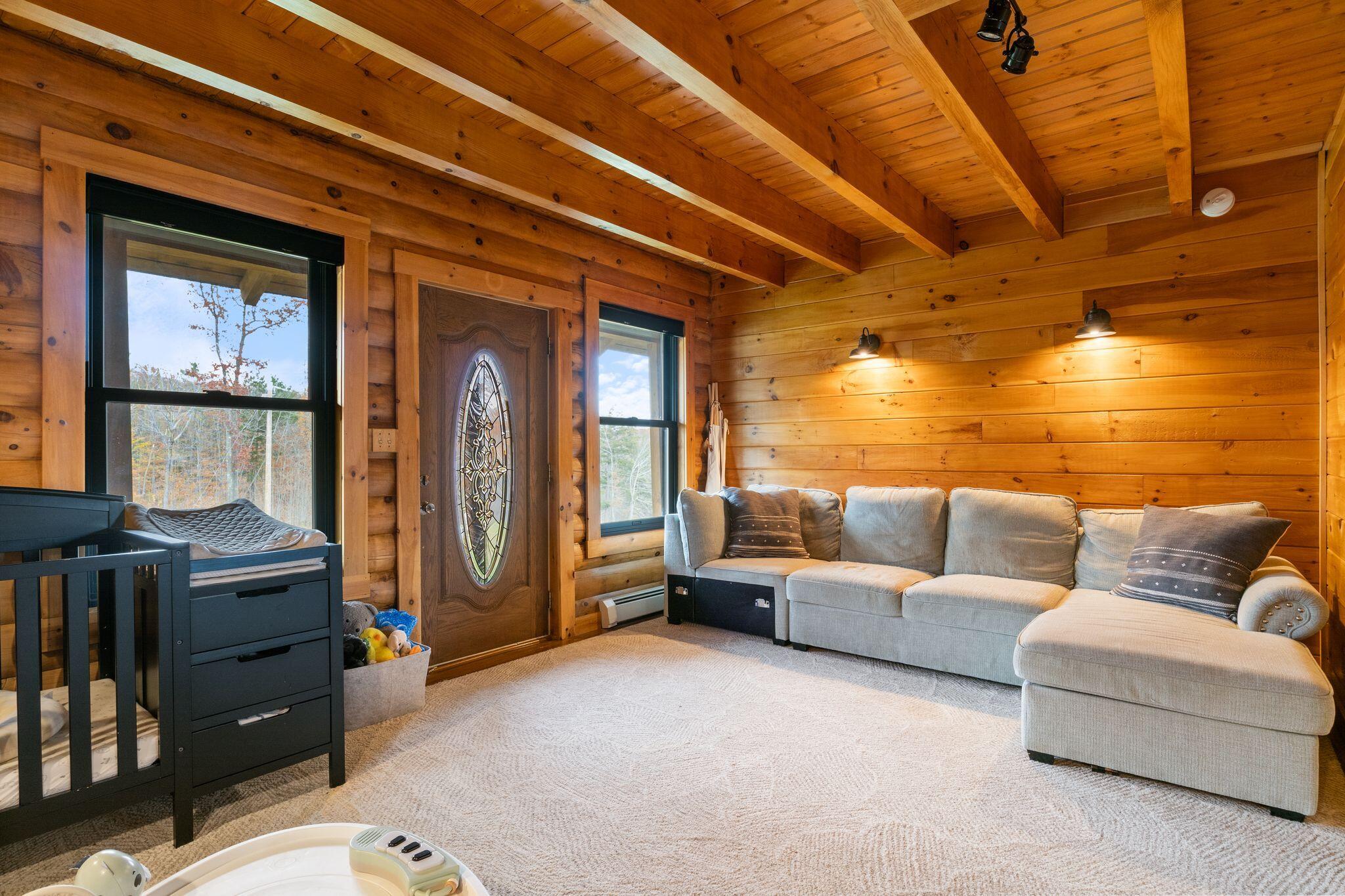 24 Suckerville Road Raymond ME 04071