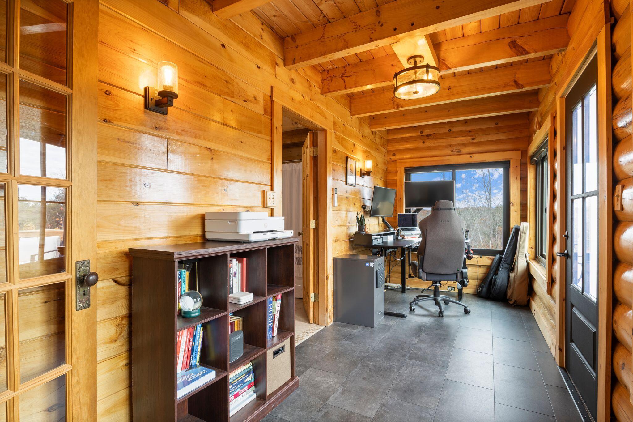 24 Suckerville Road Raymond ME 04071