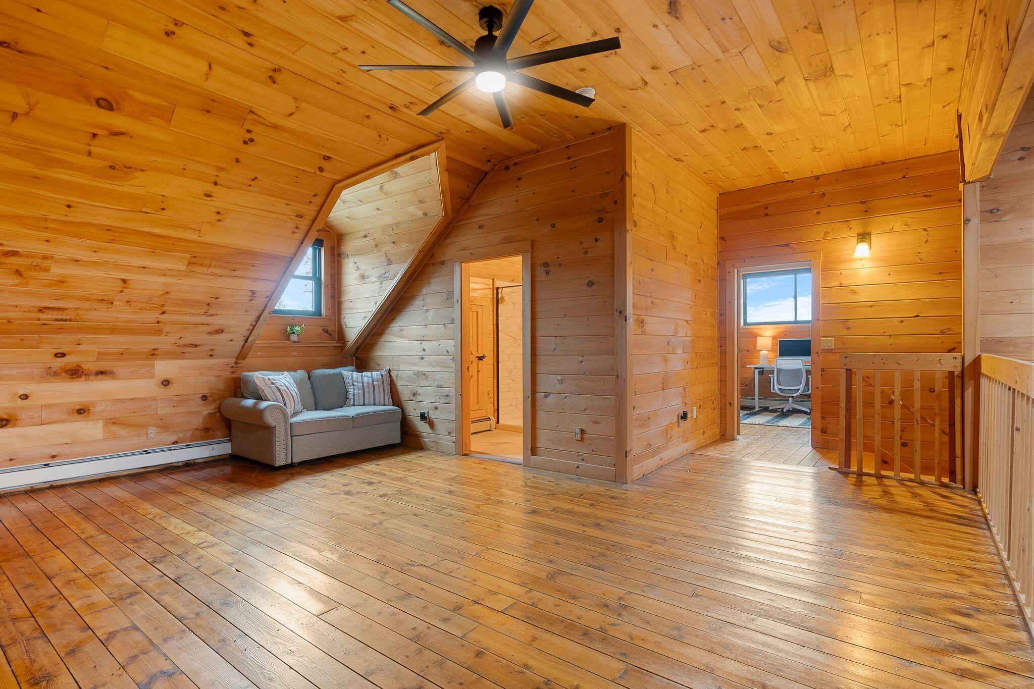 24 Suckerville Road Raymond ME 04071