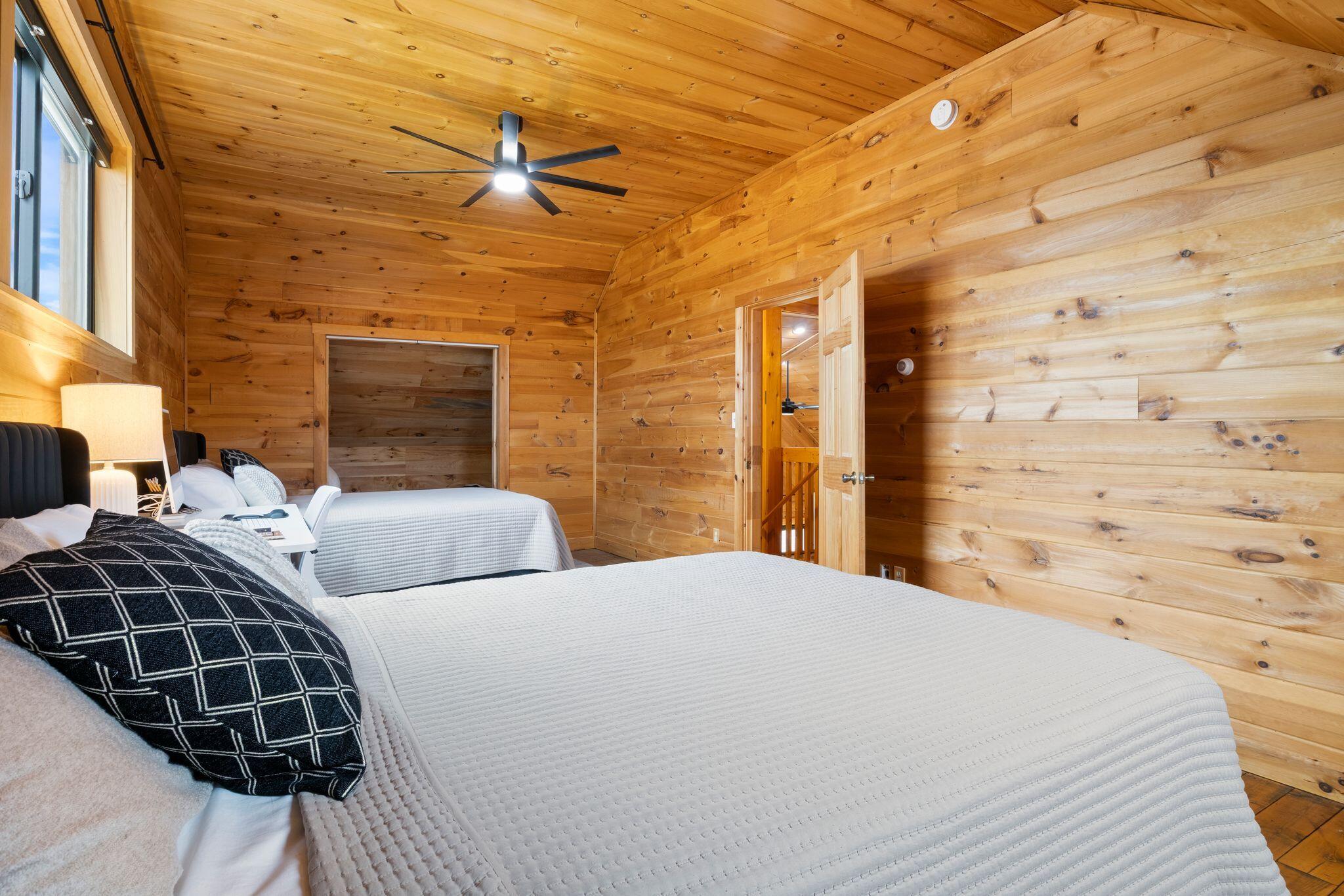 24 Suckerville Road Raymond ME 04071