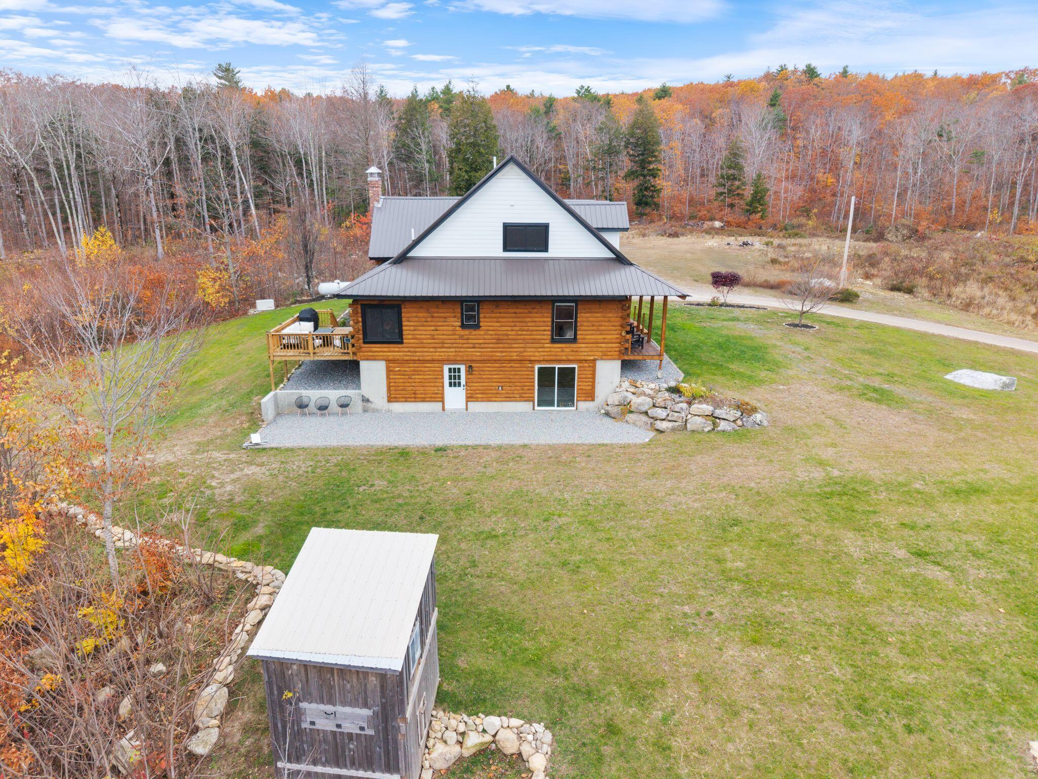 24 Suckerville Road Raymond ME 04071