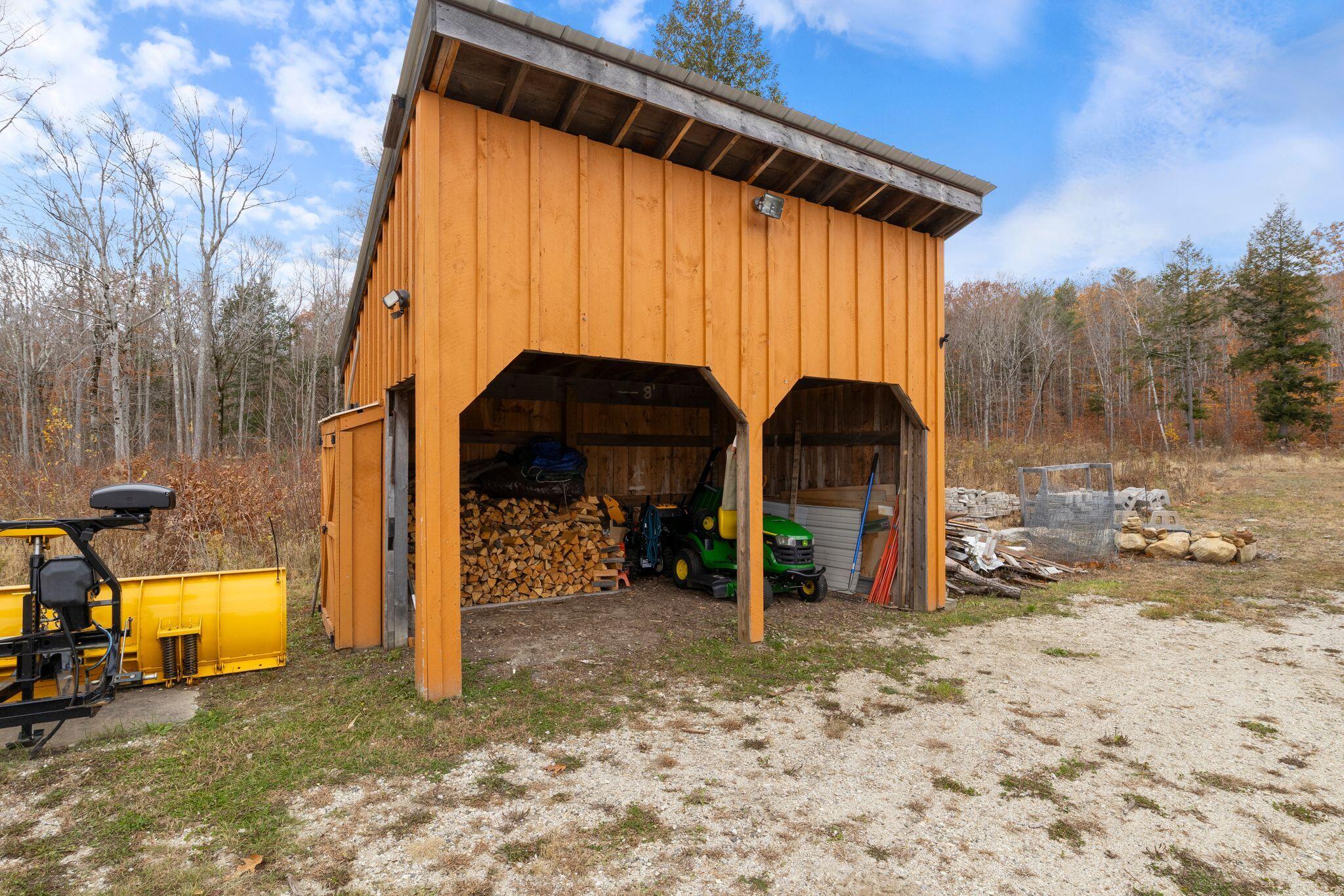24 Suckerville Road Raymond ME 04071