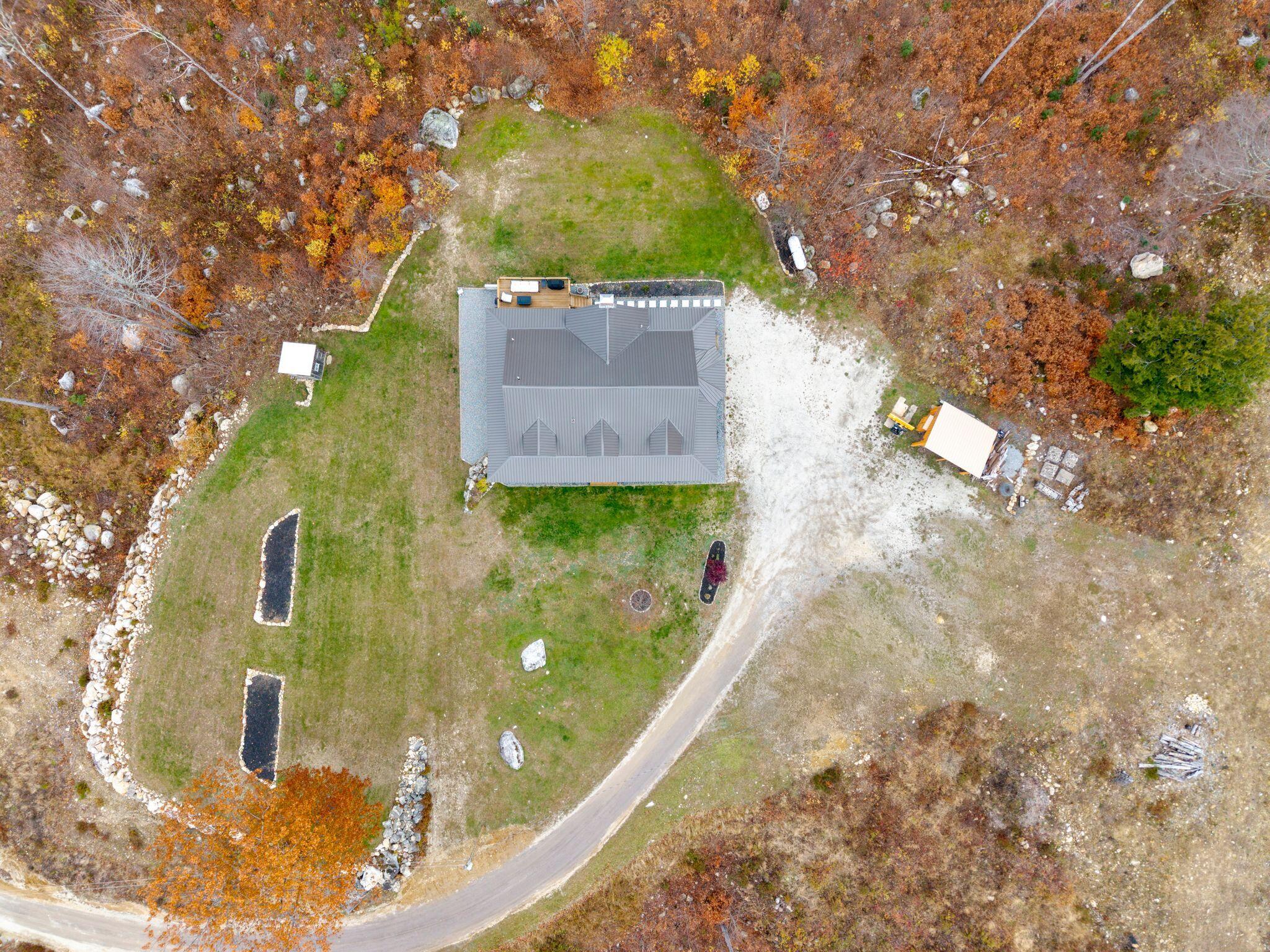 24 Suckerville Road Raymond ME 04071