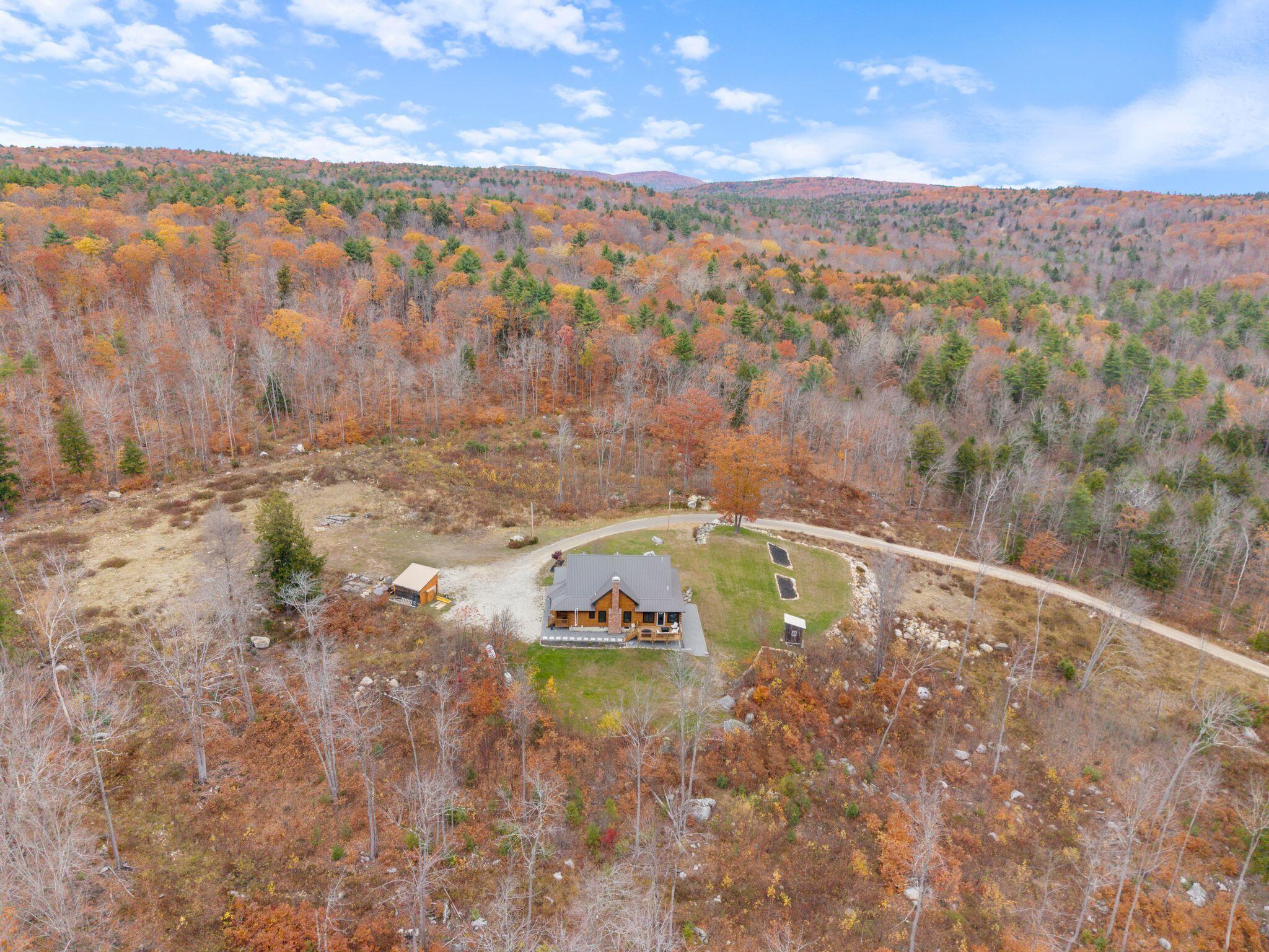 24 Suckerville Road Raymond ME 04071