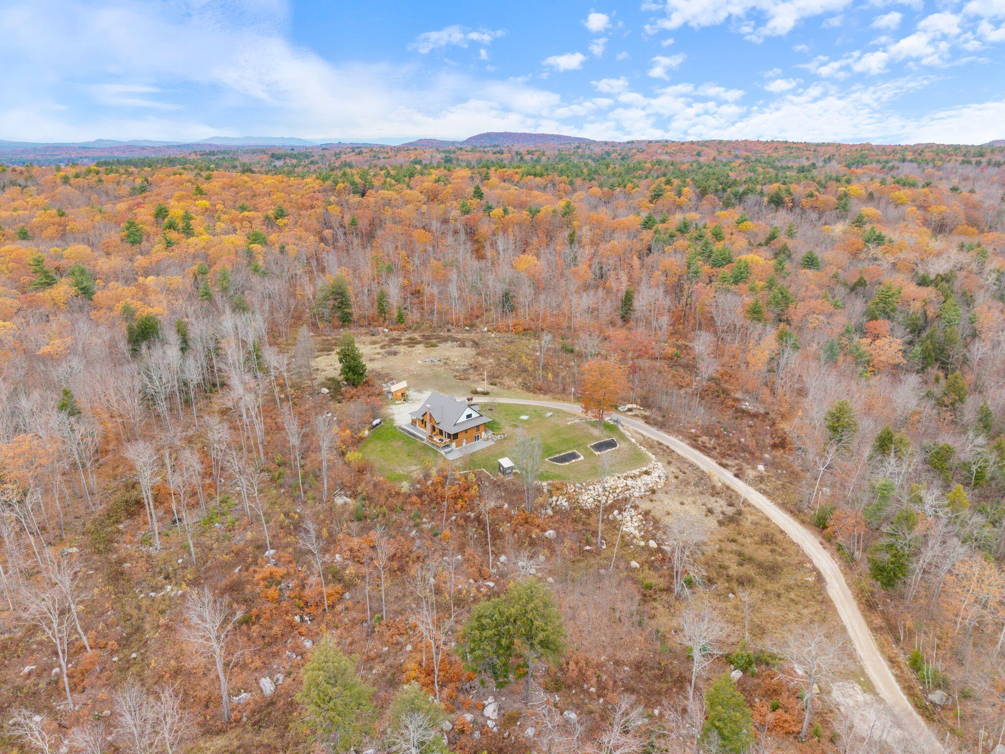 24 Suckerville Road Raymond ME 04071