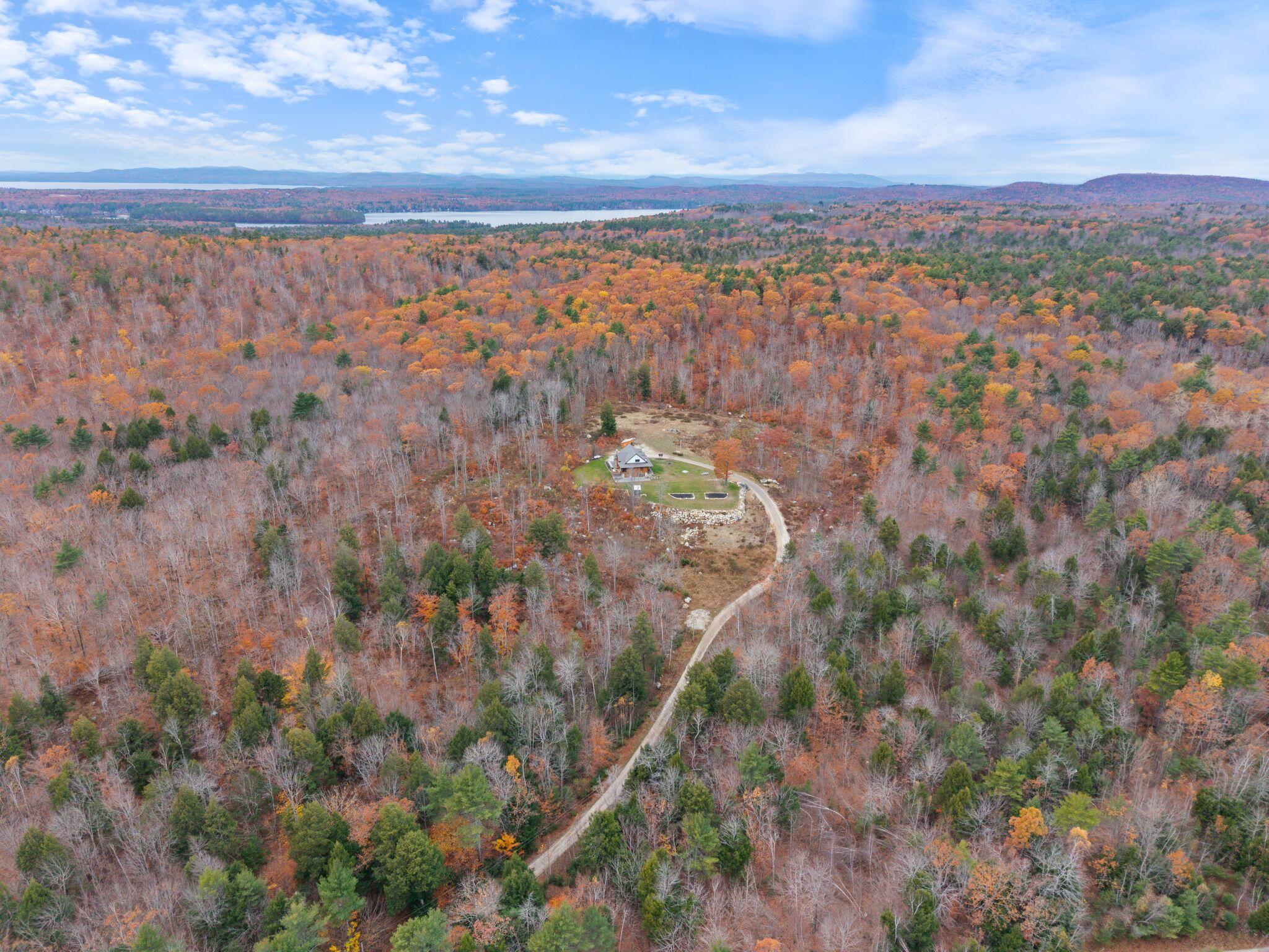 24 Suckerville Road Raymond ME 04071