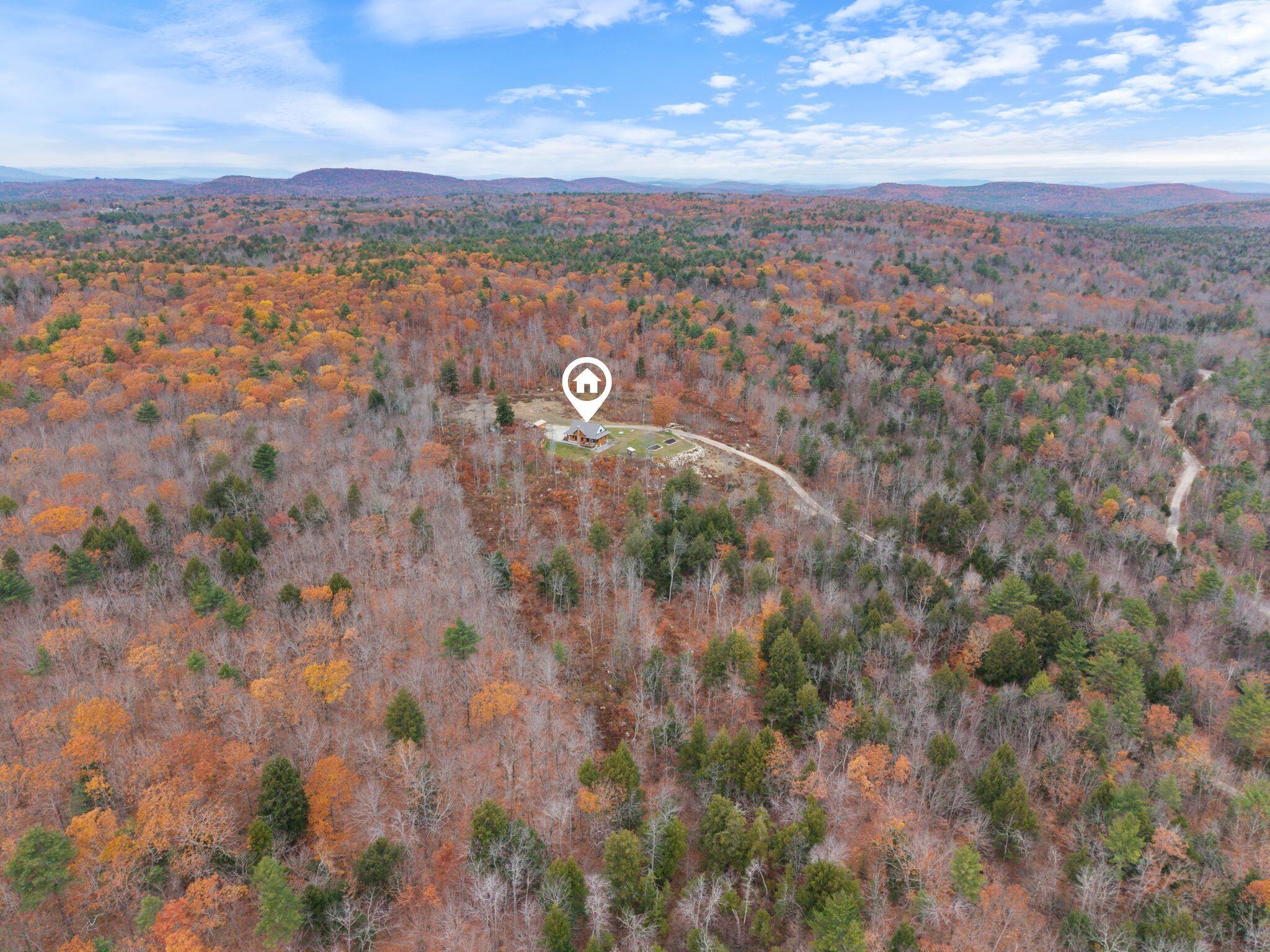 24 Suckerville Road Raymond ME 04071