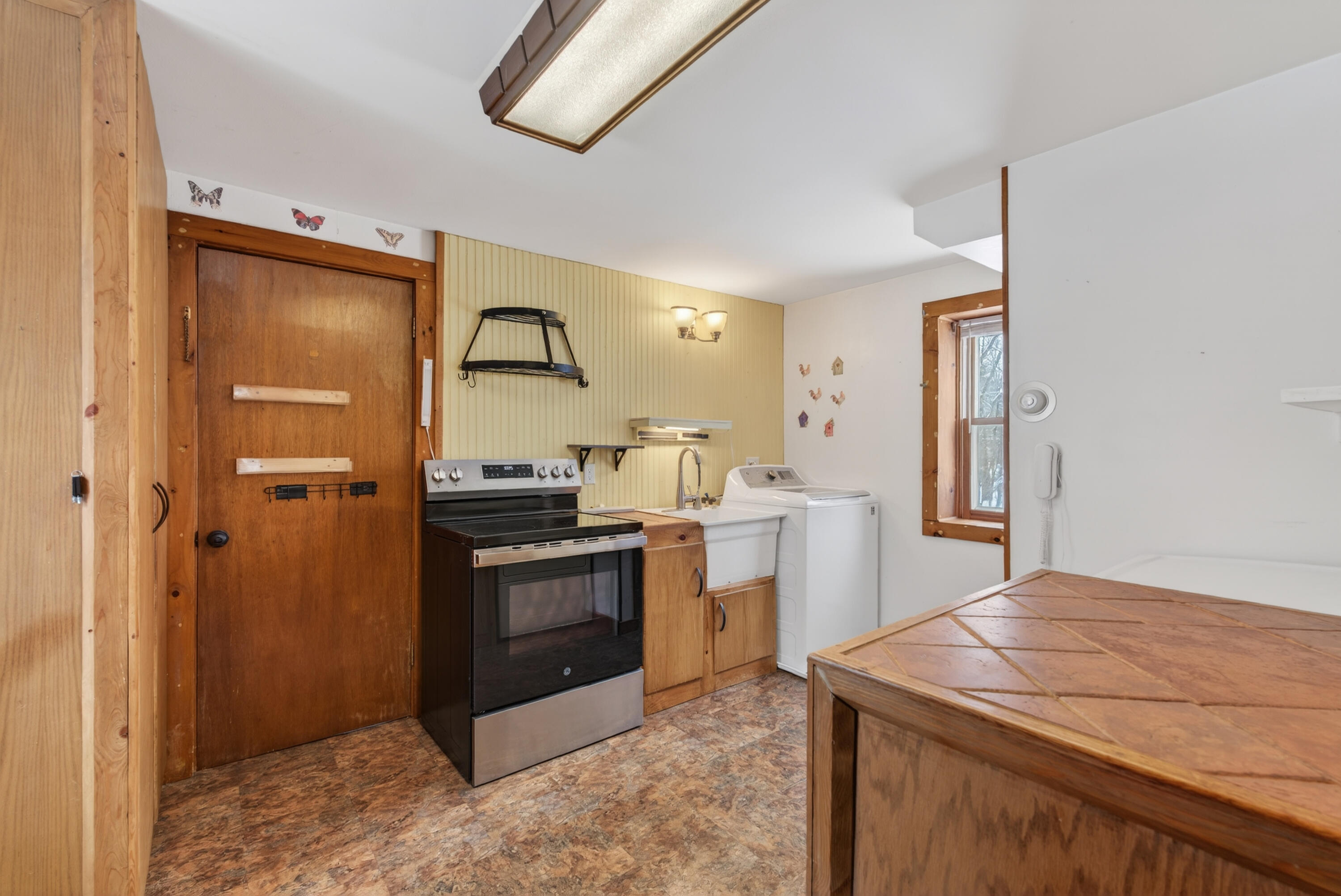 112 Leighton Road Pownal ME 04069