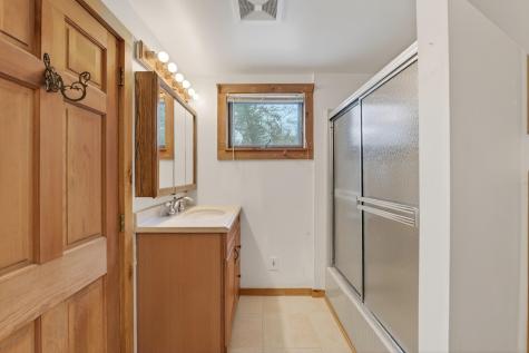 112 Leighton Road Pownal ME 04069