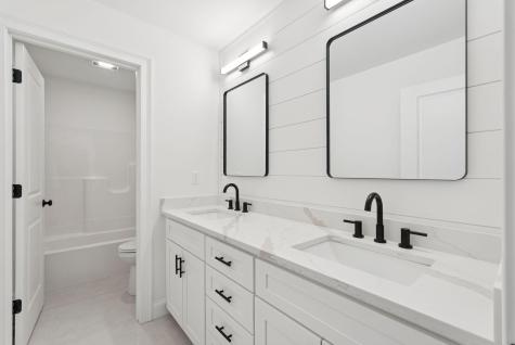 118 Lufkin Road North Yarmouth ME 04097