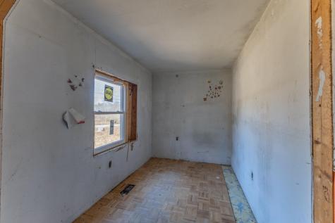 10 Dwelly Point Road Franklin ME 04634