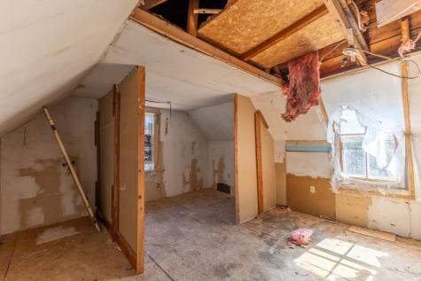 10 Dwelly Point Road Franklin ME 04634