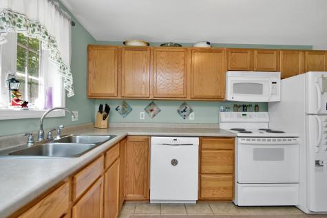 42 Hill Valley Road Poland ME 04274