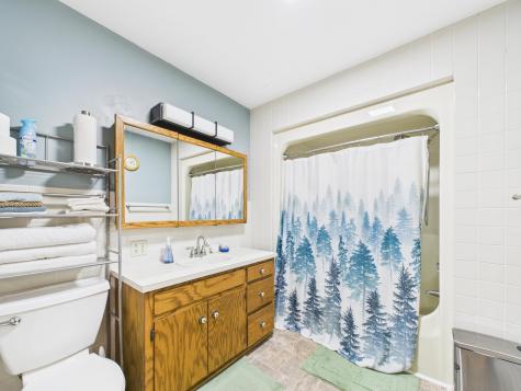 33 Lynn Drive Caribou ME 04736