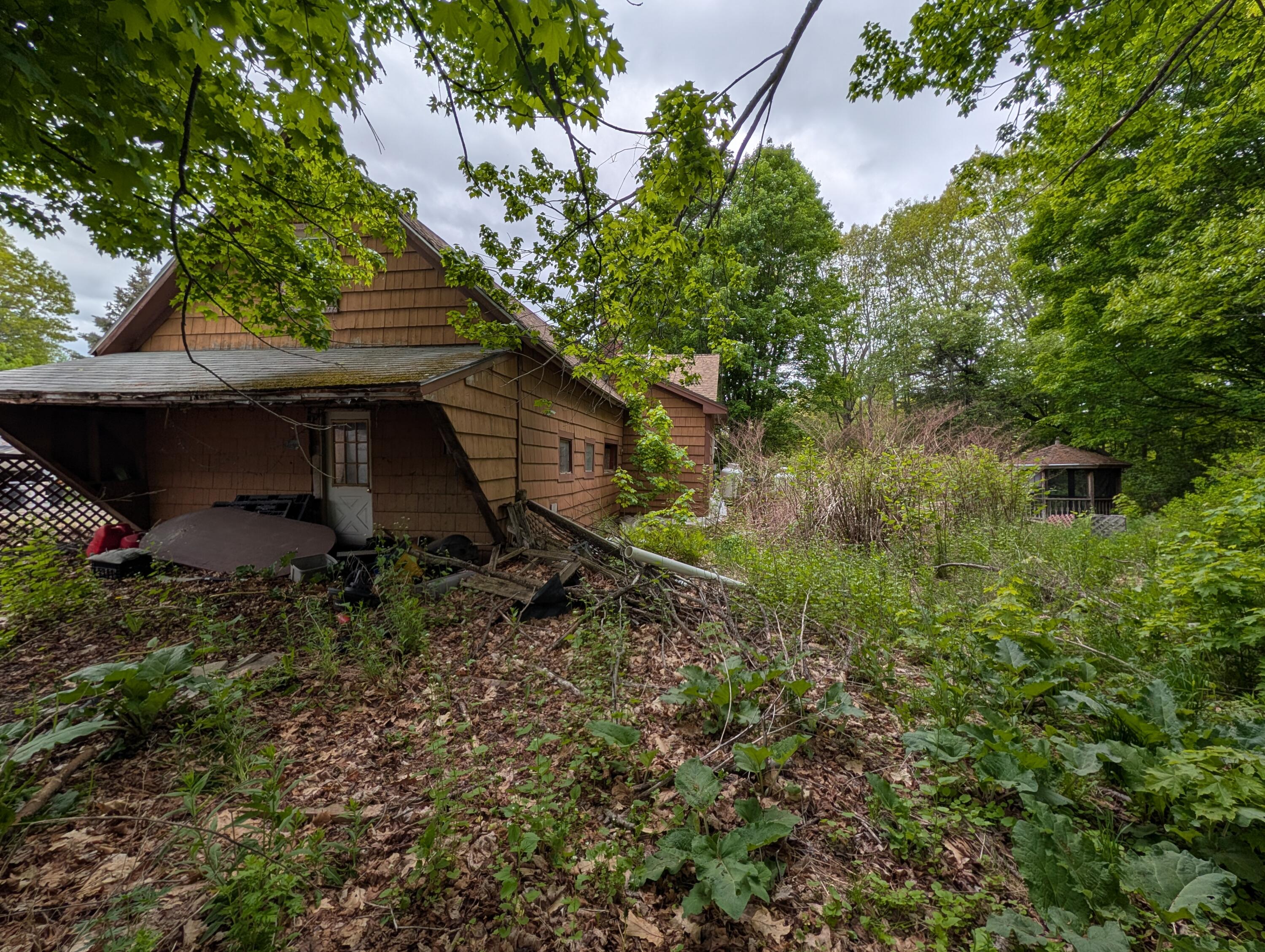 1816 Dexter Road Dover-foxcroft ME 04426