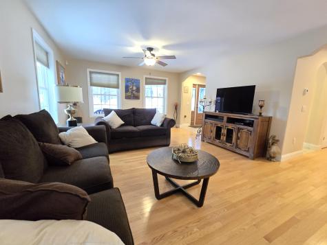 13 Sheffield Avenue Lewiston ME 04240